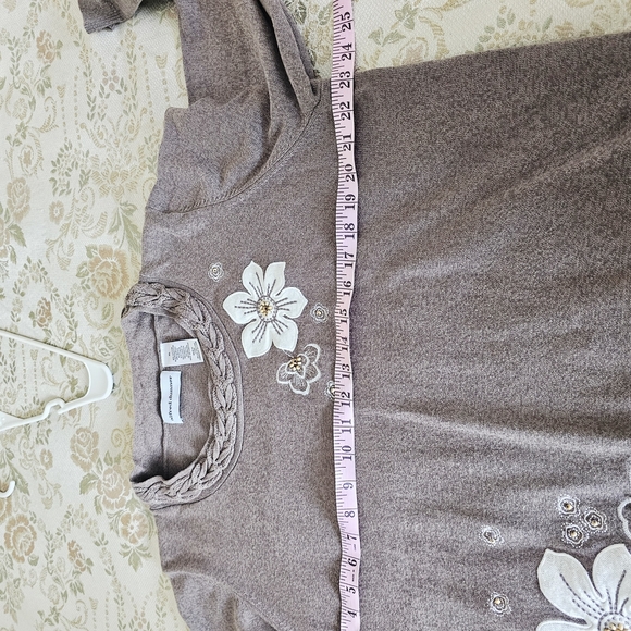 Alfred Dunner Sweater XL Brown Cream Floral Embroidered Excellent - Picture 3 of 8